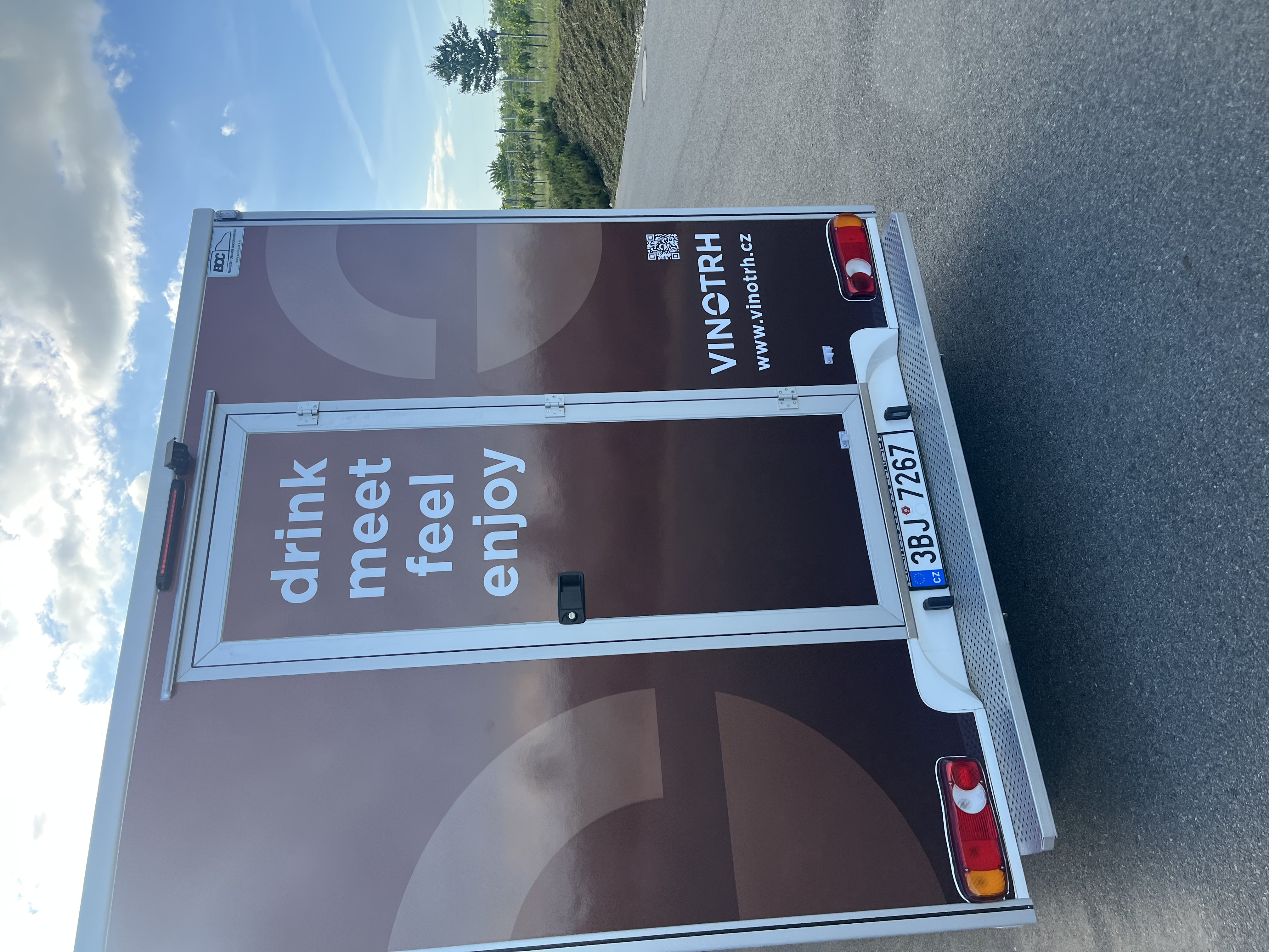 Wine Truck — boční detail